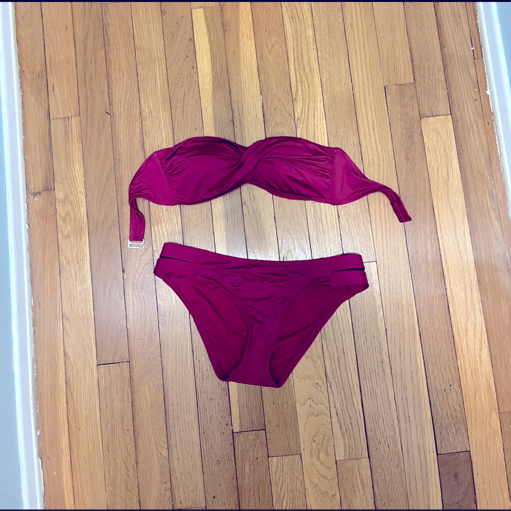 Burgundy strapless bathing suit